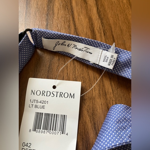 John W. Nordstrom silk bow tie, blue polkadot - Picture 3 of 3